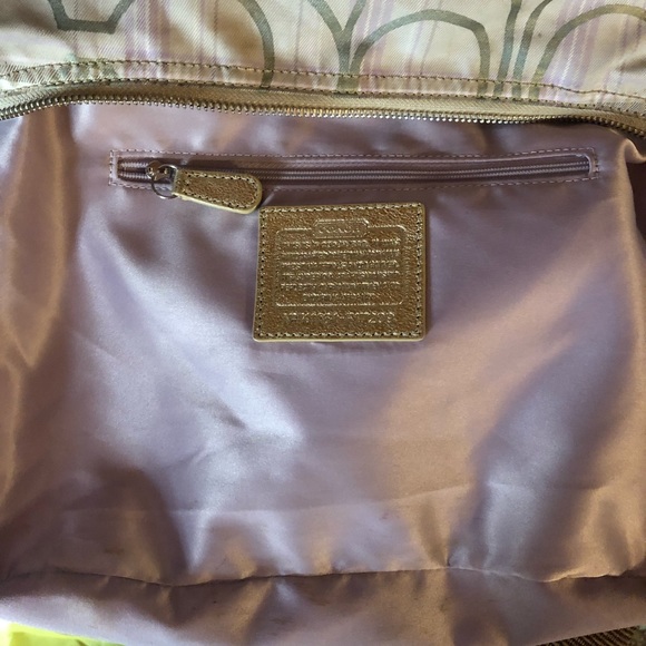 Coach 👜 - Picture 4 of 5